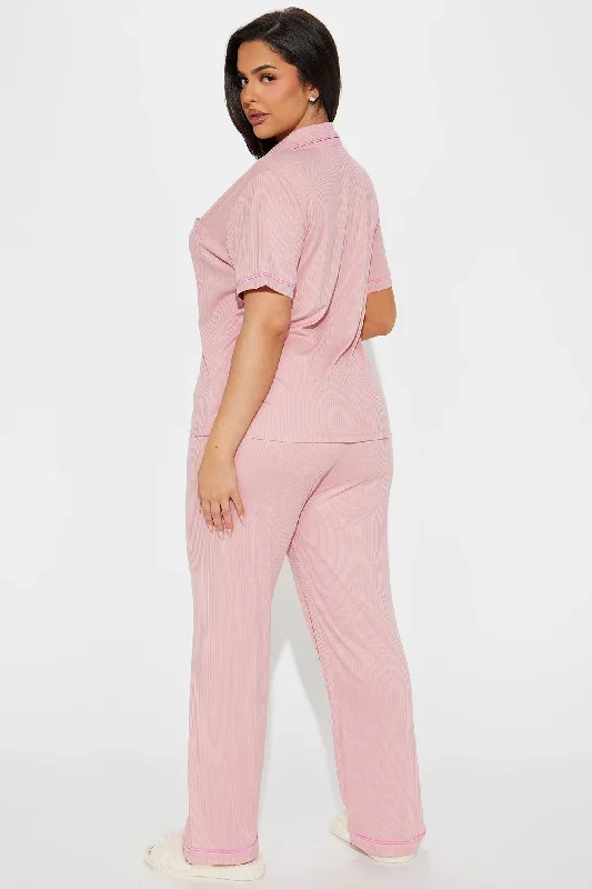 chill-vibes-only-ribbed-pj-pant-set-mauve-combo