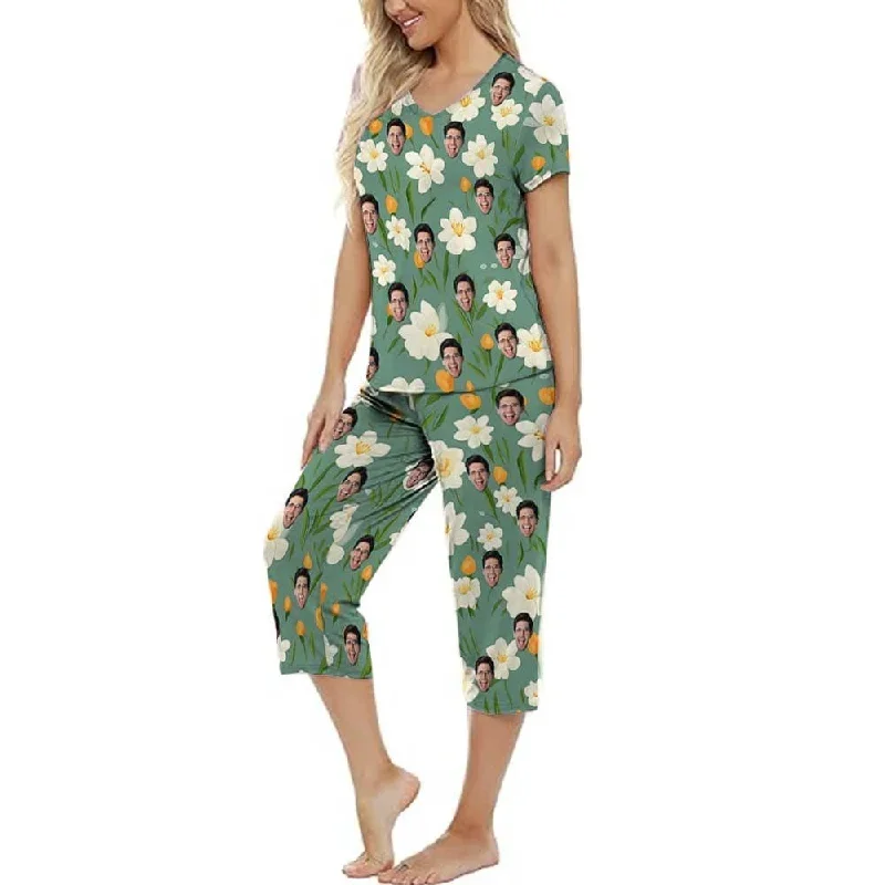 custom-face-green-flowers-womens-loungewear-set-short-sleeve-shirt-and-capri-pants-sleepwear-pajama-set