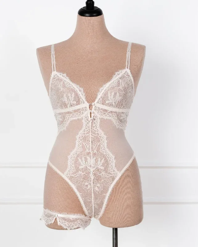 eyelash-lace-leg-garter-champagne