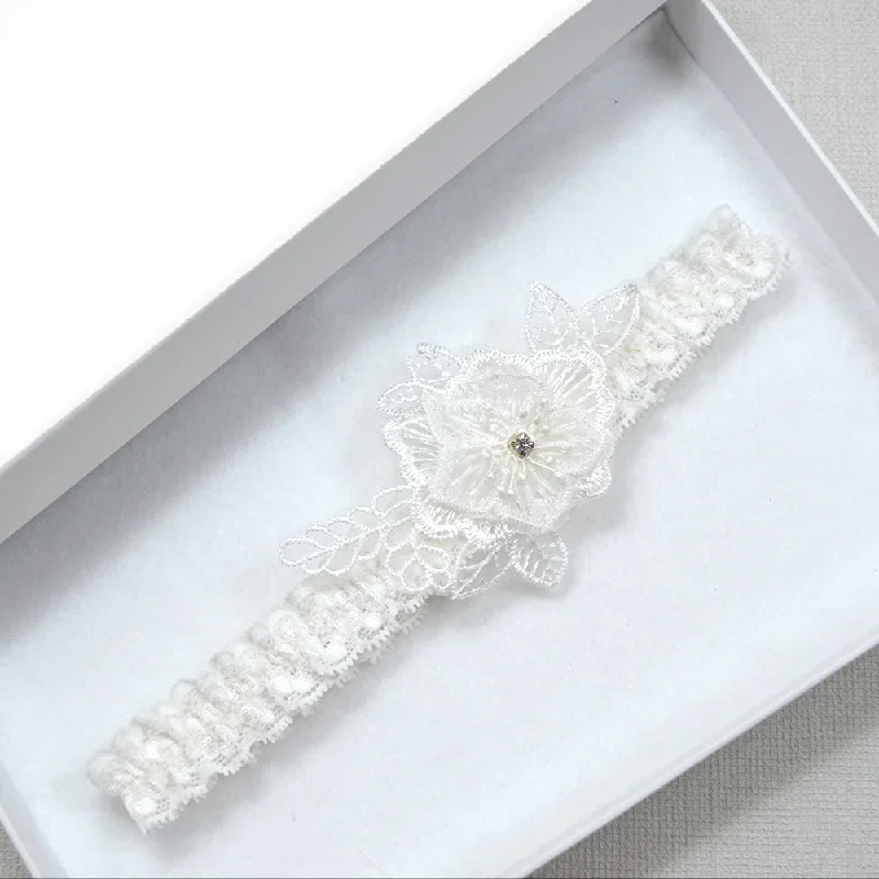 mila-ivory-floral-stretch-lace-wedding-garter