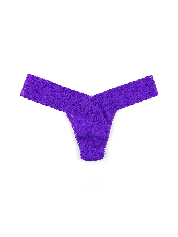 Signature Lace Low Rise Thong Majestic Purple