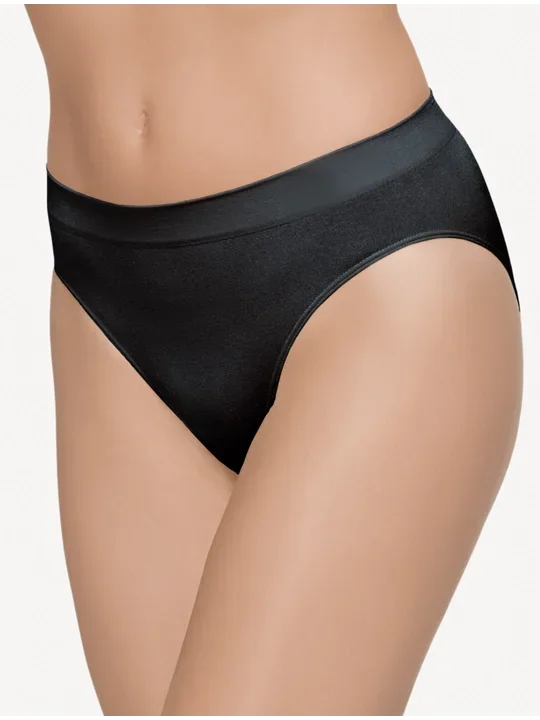 Wacoal Feeling Flexible Hi Cut Brief