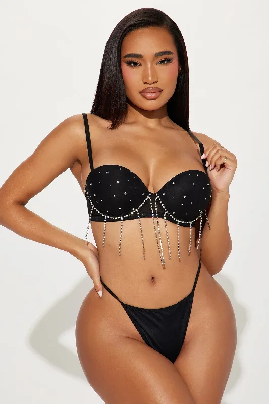 your-eyes-on-me-rhinestone-bra-black